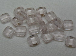 チェコビーズ　フラットスクエア　２ホール　６ミリ　ロザリン