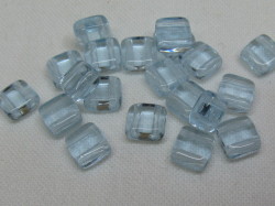 チェコビーズ　フラットスクエア　２ホール　６ミリ　アレキサンドライト