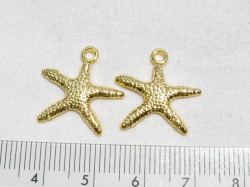 チャーム　ヒトデ　約19ミリ　ゴールドカラー