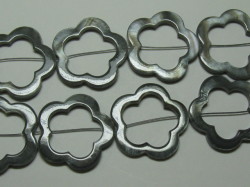 シェルパーツ　30ミリ　梅花梅穴　グレー