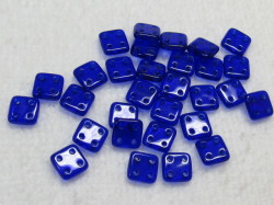 チェコビーズ　フラットスクエア　４ホール　６ミリ　コバルト