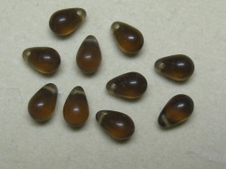 チェコビーズ　ティアドロップ　６×９ミリ　スモークトパーズ