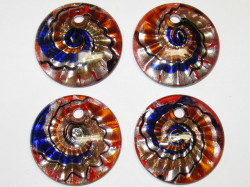 ハンドメイドガラス　丸平型　約44ｍｍ　レッド＆ブルー