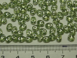 チェコビーズ スーパーデュオ ２ホール 2 5 5ミリ 10g 約130個 入り ラスターペリドット アクセサリーパーツ はまたつ