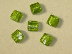 ベネチアン風ガラス　正方形　約12×5ｍｍ　黄緑色