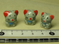 陶器ビーズ　干支　約16×16mm　ネズミ