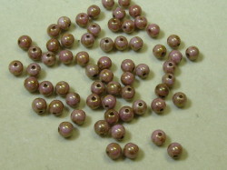 チェコ　プレス　ラウンド　４ミリ　オペークラスターローズ゛トパース