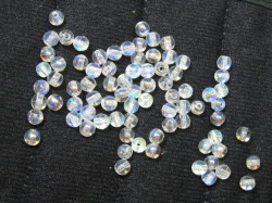 チェコ　プレス　ラウンド　４ミリ　クリスタルAB