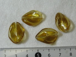 ベネチアン　ツイスト　約20×15ｍｍ　黄色