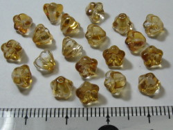 チェコビーズ　ベルフラワー　６×４ミリ　シャンパンアイリスサテン