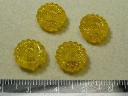 チェコビーズ　ヒマワリ（２ホール）　１２ミリ　マンゴー