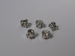 キュービック　丸型　４mm　(５個入り)　ロジウムクリスタル