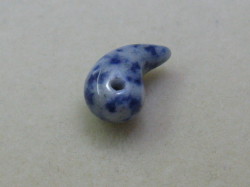 まが玉　約２２mm　(１個入り)　ソーダライト