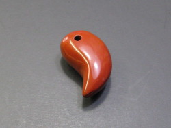 まが玉　約２２mm　(１個入り)　レッドストーン