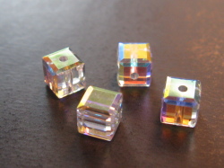 5601番　４mm　クリスタルＡＢ