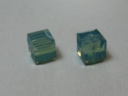 5601番　６mm　パシフィックオパール