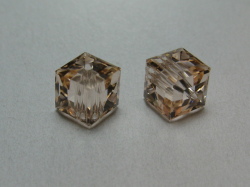 5601番　６mm　シルク