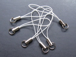 ストラップ・二重カン付き　(５０個入り)　ホワイト