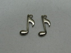 チャーム　八分音符　13ミリ　シルバー