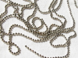 ボールチェーン　１.5ミリ　シルバー