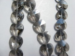 ガラスビーズ　ハート・カット　14ｍｍ　シャドーグレー　（たて穴）