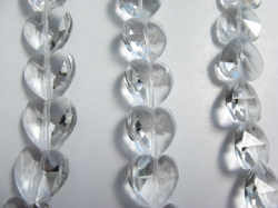 ガラスビーズ　ハート・カット　14ｍｍ　クリスタル　（たて穴）