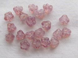 チェコビーズ　ベルフラワー　６×４ミリ　ラスターピンクホワイト