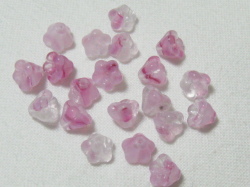 チェコビーズ　ベルフラワー　６×４ミリ　2トーンピンククリスタル