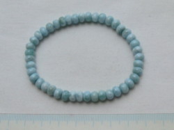 天然石ブレスレット　ボタンタイプ　　6~6.5×4~5ミリ　ラリマー