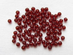 チェコ　プレス　ラウンド　３ミリ　ガーネット