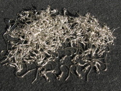 ピアス　釣り針タイプ　(約100ペア)　ロジウムカラー