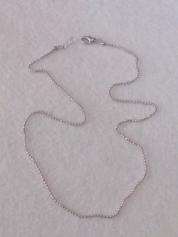 1.2ミリボールチェーンネックレス　約４１センチ　板ダルマタイプ　シルバー