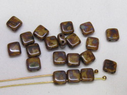 フラットスクエア　２ホール　６ミリ　オペークライトベージュピカソ