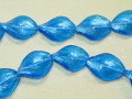 ベネチアン風ガラス　ツイスト　約28×19ｍｍ　ライトサファイヤ