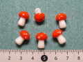 陶器ビーズ　きのこ　約13×10mm　オレンジ