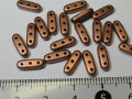 チェコビーズ　ビーム　３ホール　３×１０ミリ　マットメタリックカッパー