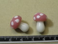 陶器ビーズ　きのこ　約17×13mm　ピンク