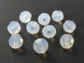 5000番　4mm　ホワイトオパール