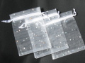 アクセサリーポーチ　９×11.5ｃｍ　ドット　ホワイト