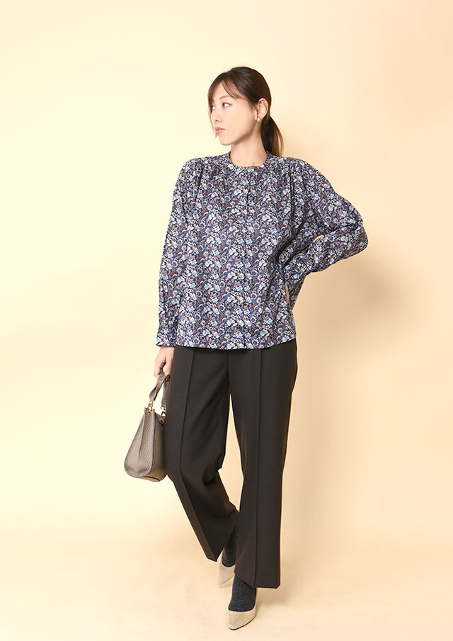 リバティゴム入りカフスギャザーシャツ