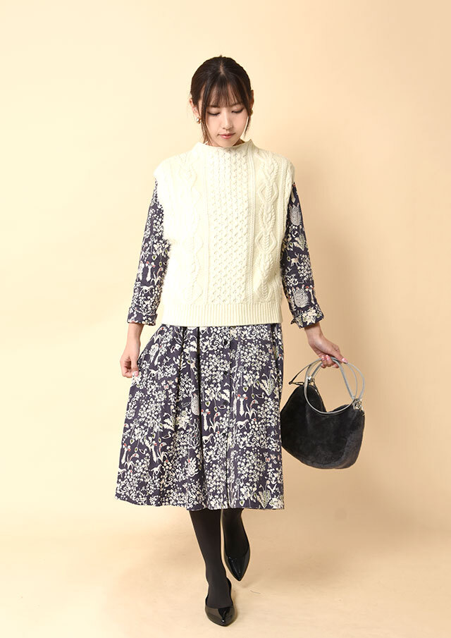 リバティコーデュロイAラインシャツワンピース