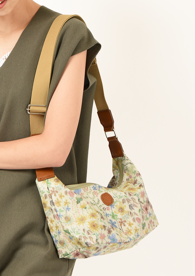 リバティムーンショルダーバッグ