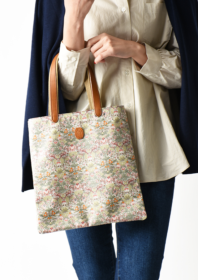 リバティマチなしトートバッグ