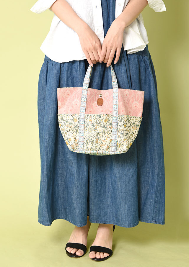 〈65〉oko様　ハンドメイド リバティ オーダー トートバッグ アリス リバティ トートバッグ - aya's GALLERY | minne 国内最大級の