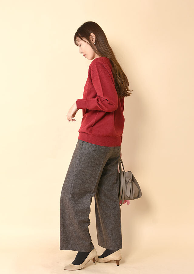 ホールガーメント求心柄プルオーバーニット