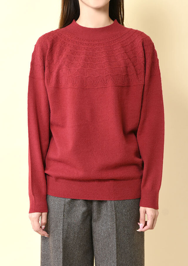 fu-koさんオリジナル　ラムズウール　ホールガーメントニット　¥19800 ホールガーメント求心柄プルオーバーニット