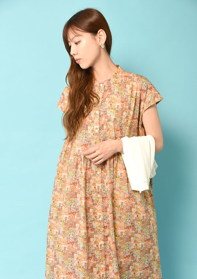 Hampstead リバティプリント フレンチスリーブシャツワンピース 花柄 リバティバンドカラーフレンチスリーブシャツワンピース