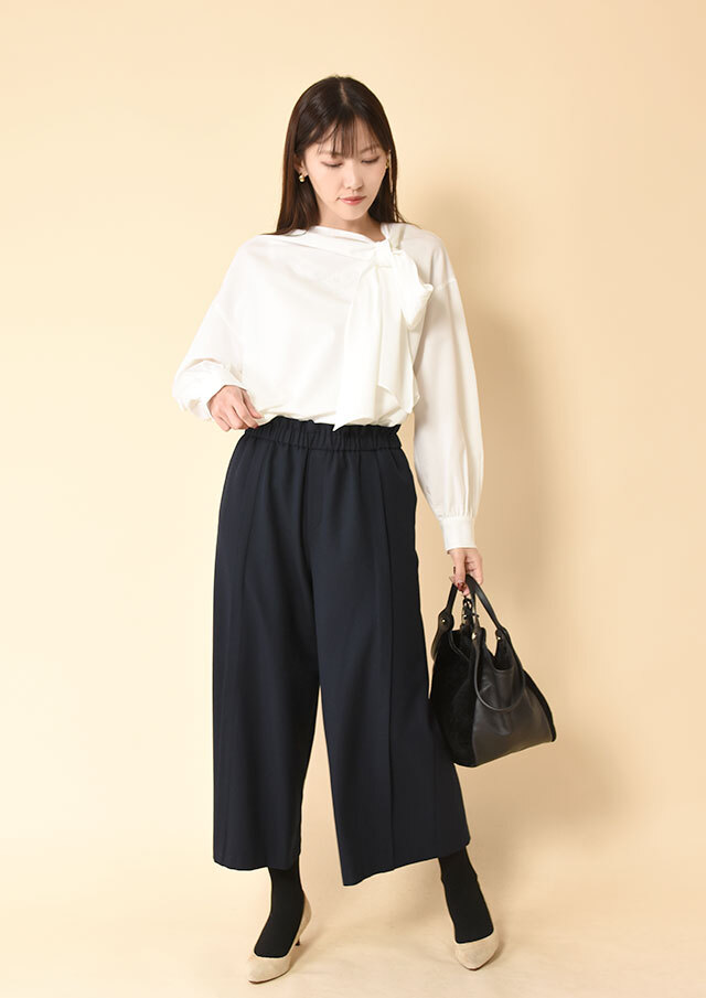 アシンメトリーリボンプルオーバーブラウス