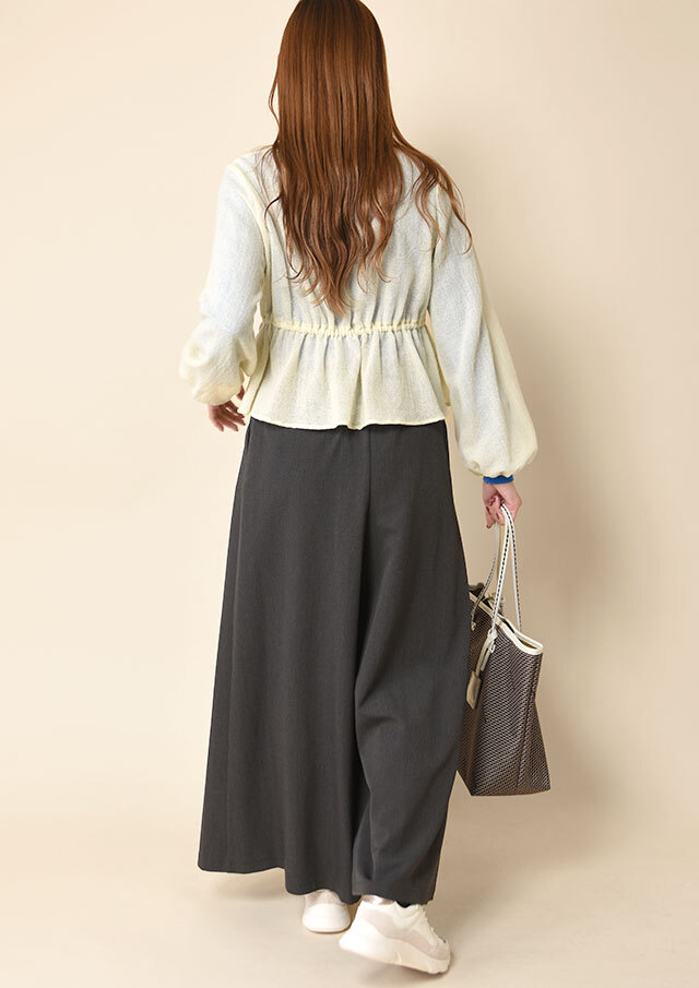 テトロンツイルアシンメトリーフレアパンツ