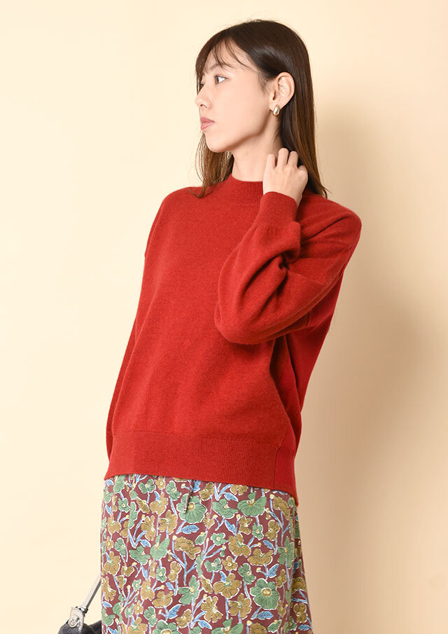 ラクーンブレンド異素材コンビハイネックプルオーバーニット